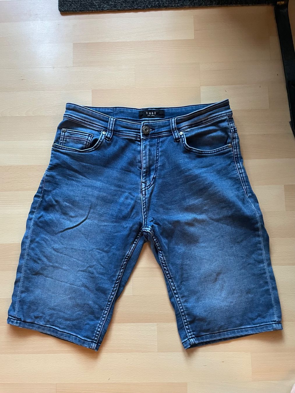 Jeans: Jeans Kurz 4 Stück – Gebraucht aus Wila von Lokelo 5