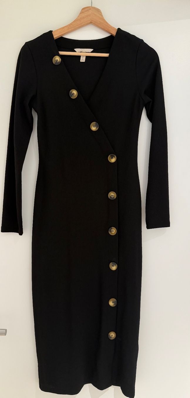 H&M Kleider: H&M Kleid – Gebraucht aus Uzwil von Nina21220