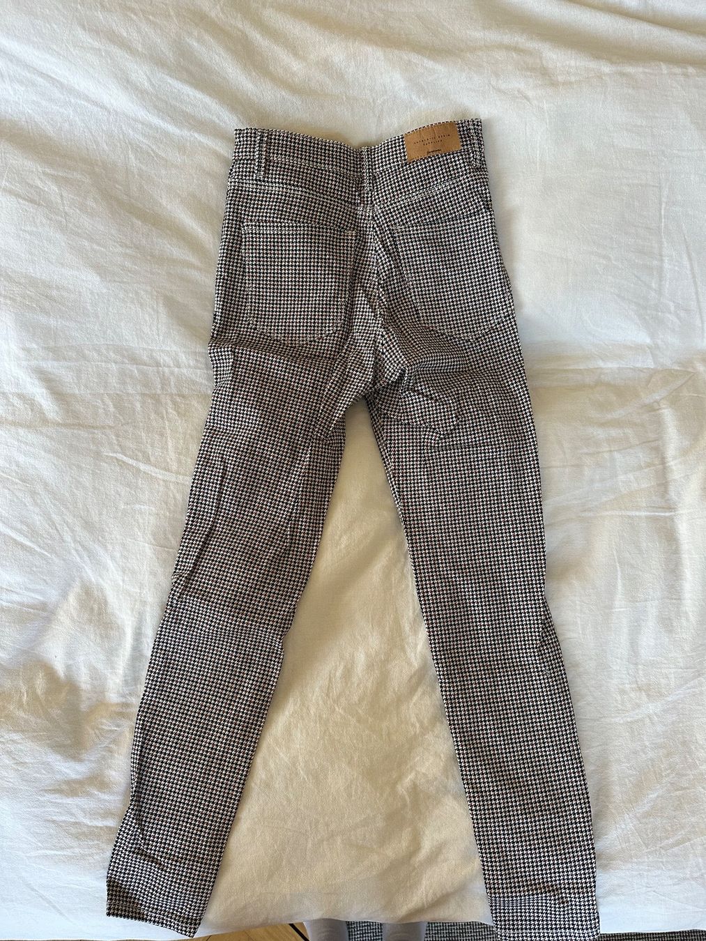 Stradivarius Pantaloni: Stradivarius Hose Gr. 36 High Waist – Usato da Bern venduto da jxenna 3