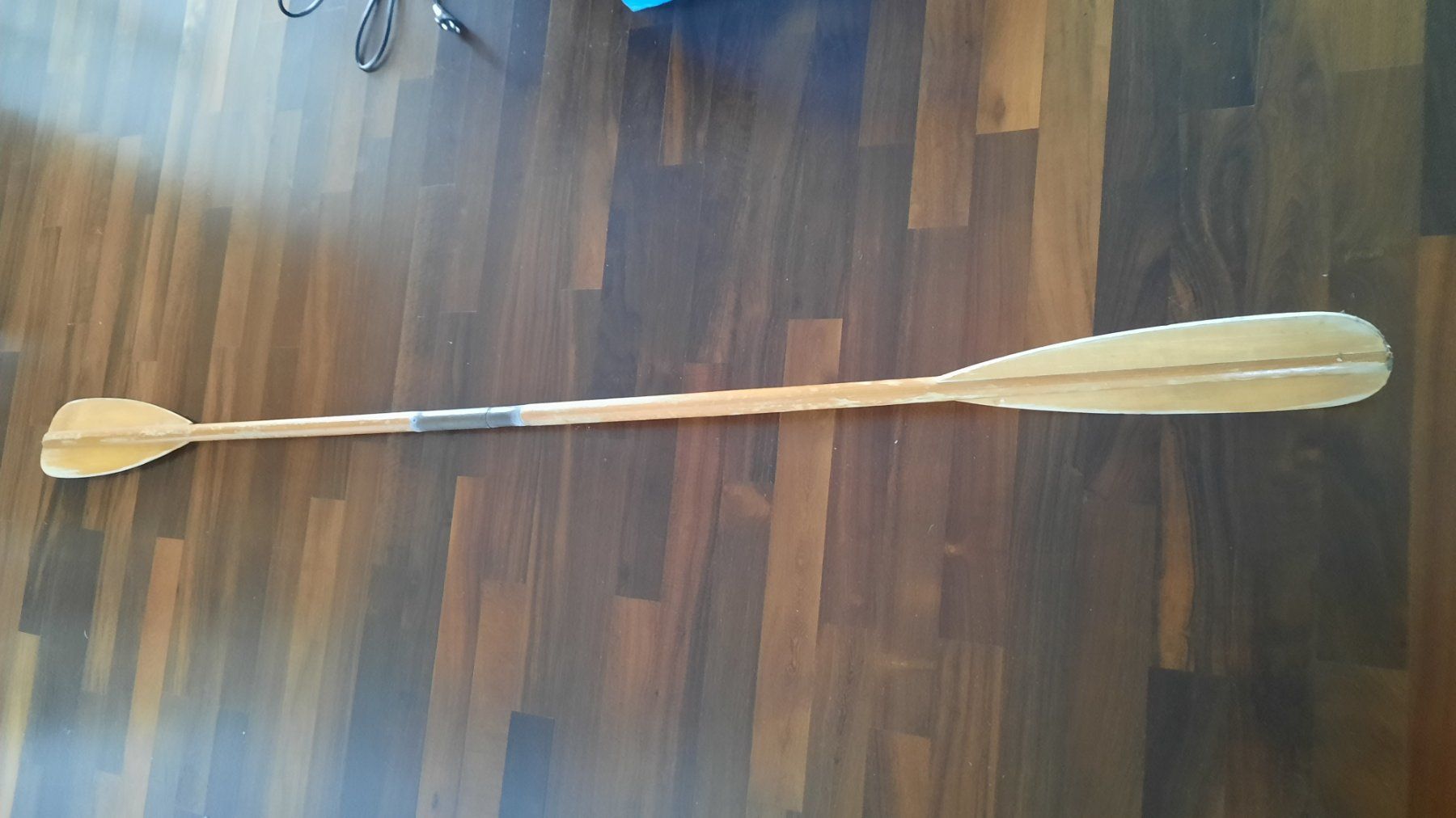 Gommoni, kayak & canoe: Kayak Paddel aus Holz – Usato da Herrliberg venduto da AlexandraBopp