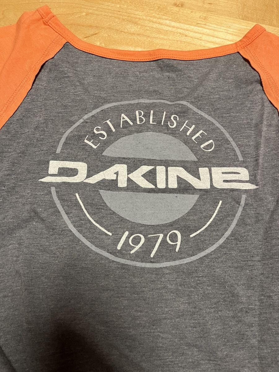 Dakine T-shirt: DAKINE Shirt Gr. S – Nuovo (secondo la descrizione) da Betschwanden venduto da _janinee_