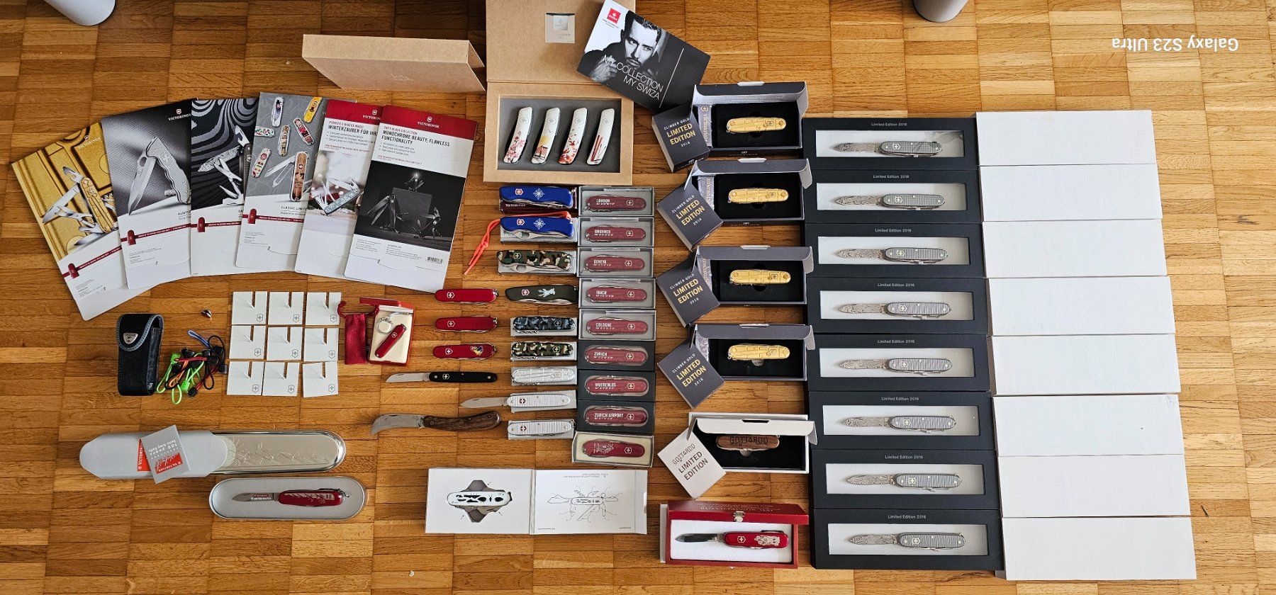 Victorinox Coltelli tascabile: Victorinox Sackmesser Sammlung – Nuovo e nell'imballaggio originale da Volketswil venduto da Rego66