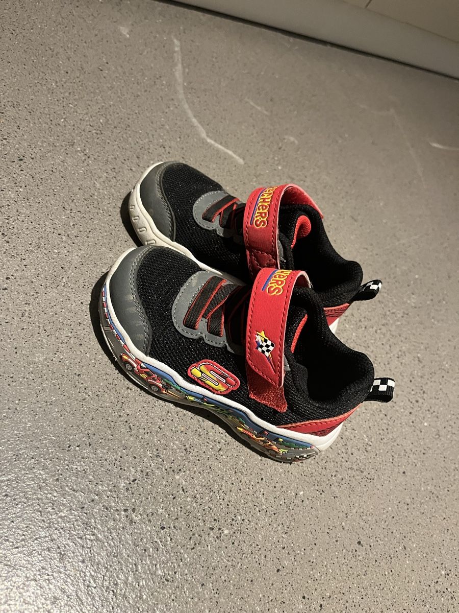 Skechers Schuhe für Jungen: Sketchers gr 23 – Gebraucht aus Luzern von Mangolina