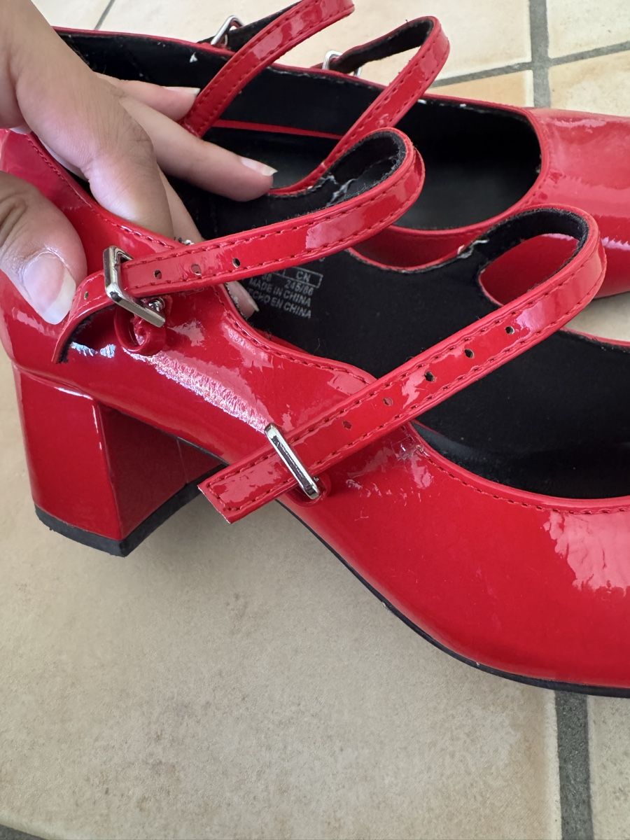 Pull&Bear Scarpe da donna: maryjane rouge taille 38 – Usato da Lonay venduto da nei_79jc 5