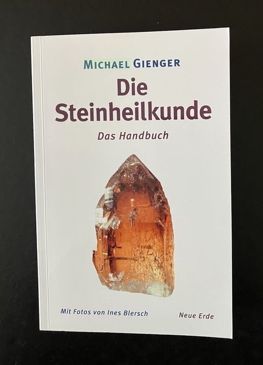 Libri: die steinheilkunde . das handbuch . michael gienger – Usato da Allschwil venduto da rotocker
