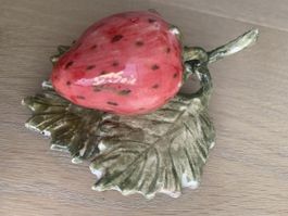 Erdbeere aus Porzellan von En Soie