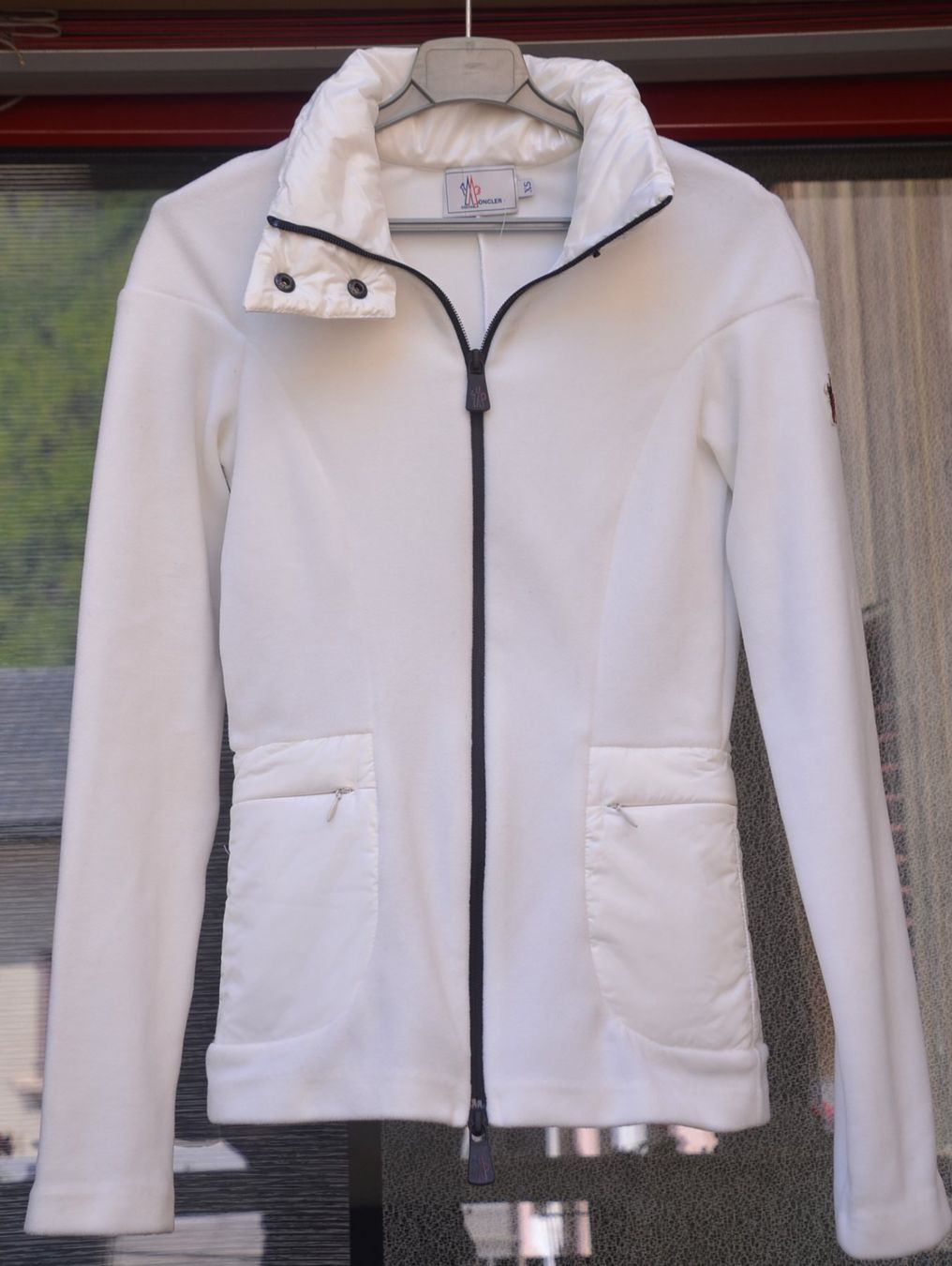 Moncler Giacche: Moncler Sweat-shirt zippé .XS – Usato da Collonges venduto da Auganien 1