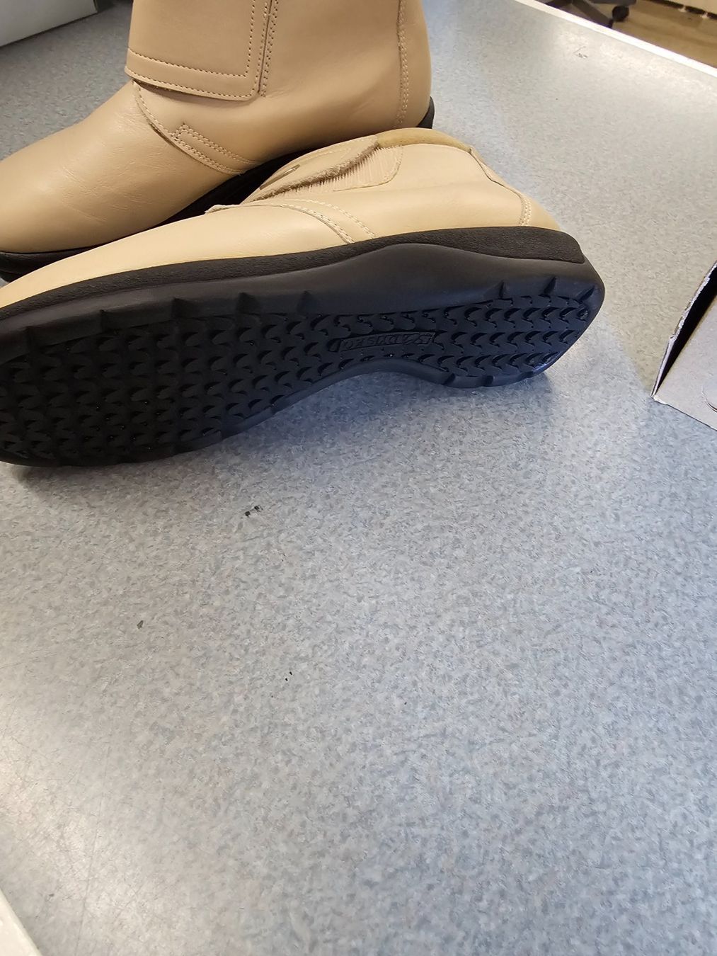 Helvesko Chaussures femmes: Helvesko ladysko – Neuf avec emballage d'origine à Möhlin par Highwaytom 2