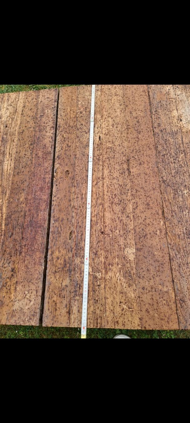 Tavoli: Massiver Holz-Couchtisch – Usato da Niederlenz venduto da DaveDasWahnsinn 7