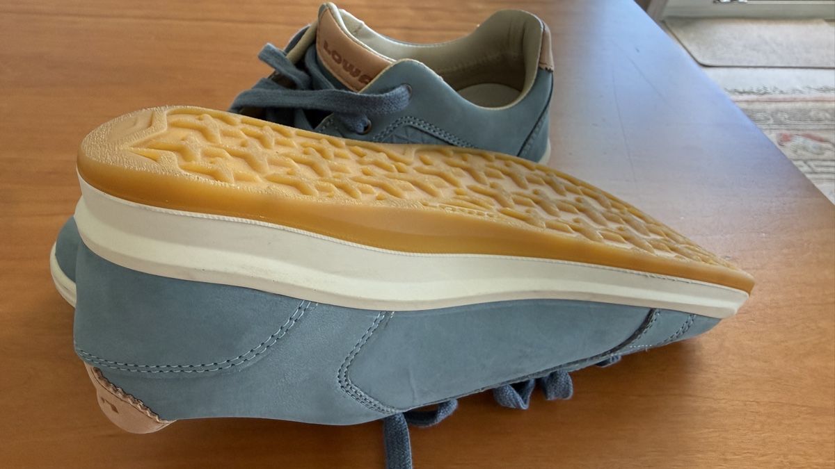 Lowa Chaussures femmes: Lowa hellblaugrau Gr 38 – D'occasion à Zürich par Glila 5