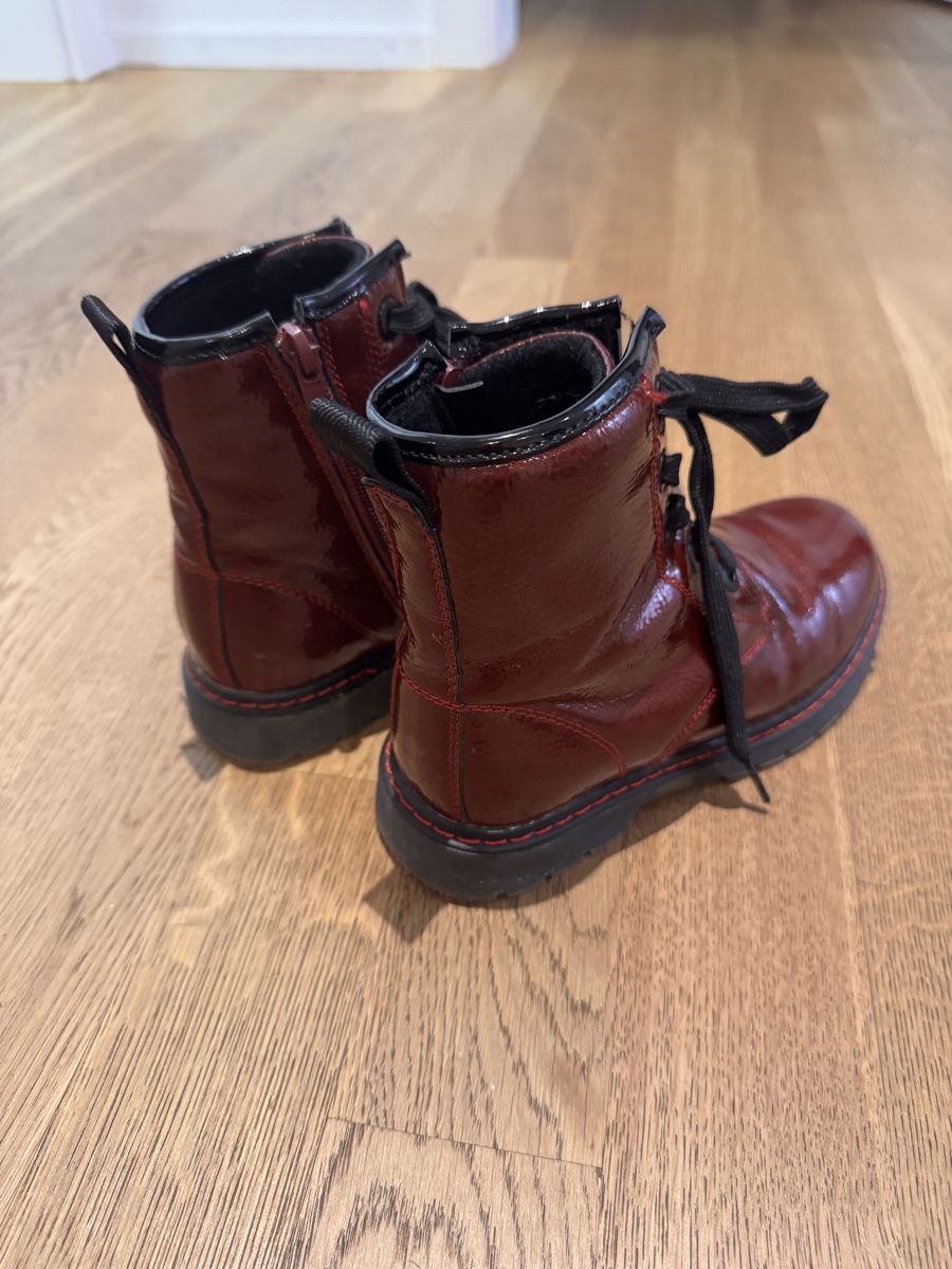 Scarpe per ragazze: Mädchen Lederstiefel - Größe 30 – Usato da Erlenbach ZH venduto da cha_ppc9 1