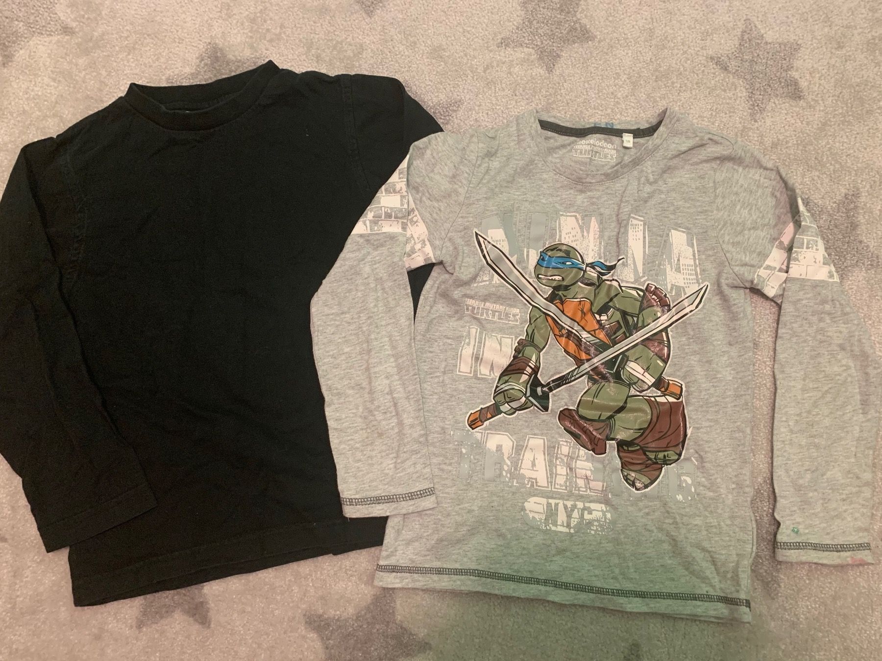 Lotti & Set di vestiti: 2 Swearshirts Gr. 128 – Usato da Kreuzlingen venduto da jamie45