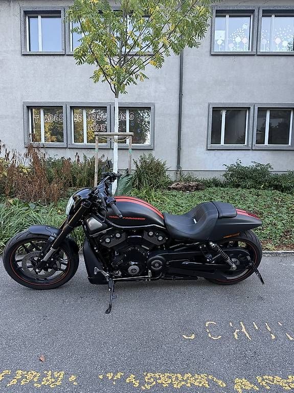 Harley-Davidson Chopper: Harley Davidson Vrsc Night Rod – Usato da Bern venduto da Luiscabral 1