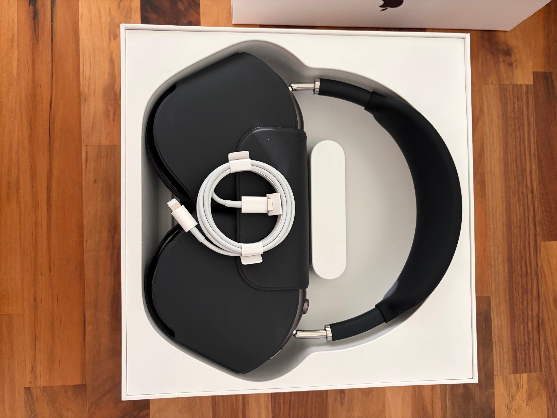 Apple Kopfhörer: Apple AirPods Max Space Grey – Gebraucht aus Wallisellen von yalishanda 6