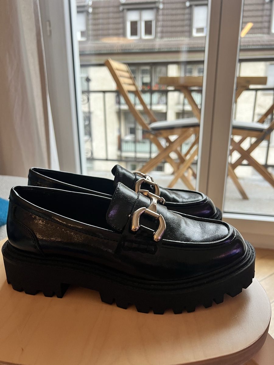 Stradivarius Chaussures femmes: Stradivarius Loafers – Neuf (Voir description) à Erlenbach ZH par Ma.Pi 2