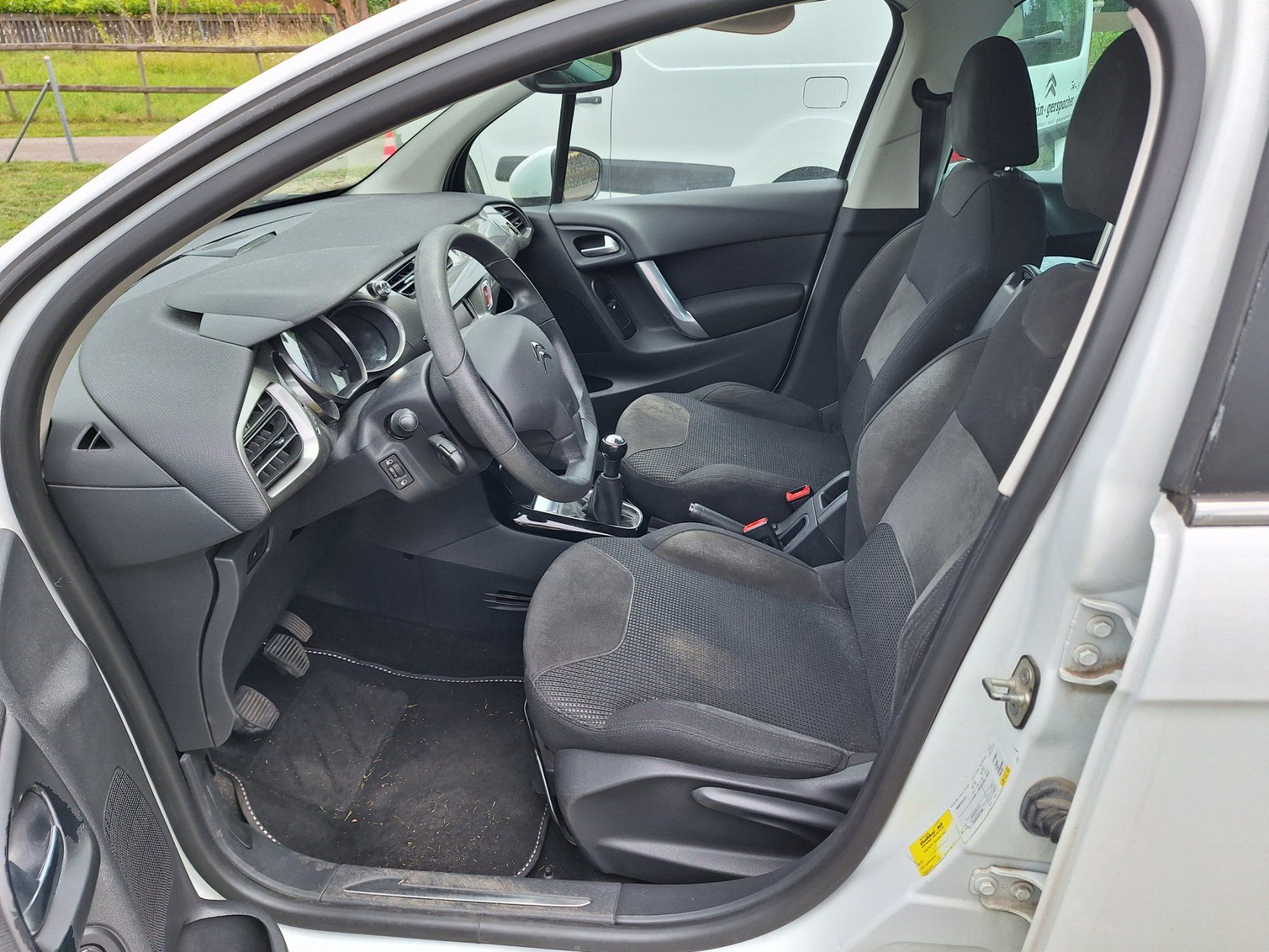 Citroën Automobili: Citroën C3 1.6 VTi Exclusive – Difettoso da Solothurn venduto da GysinSolothurn 5
