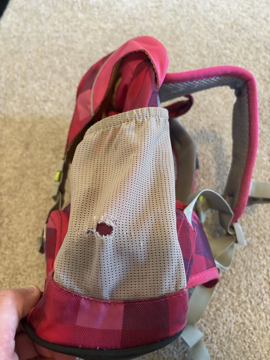 Ergobag Borse & Zaini: Ergolino Kinderrucksack mit Klett-Motiven – Usato da Bern venduto da 81guggi 2