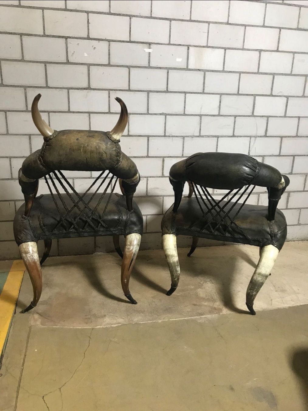 Poltrone: Fauteuil cuir Corne – Usato da Corseaux venduto da Charlene-Adame 5