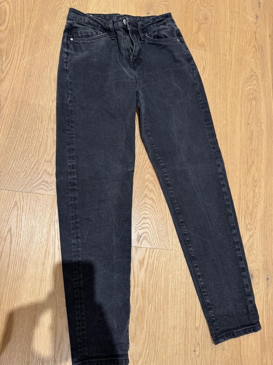 Jeans: Mom Jeans Gr. 36 – Usato da Hinwil venduto da YPMK61