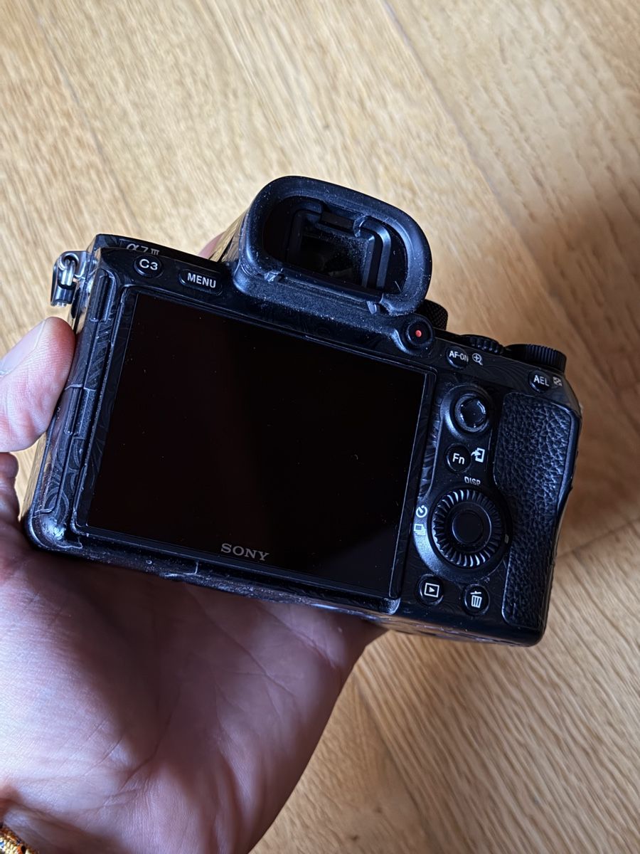 Sony Appareil photo: Sony a7iii mit 28-60mm – D'occasion à Innertkirchen par Rockshox5 3