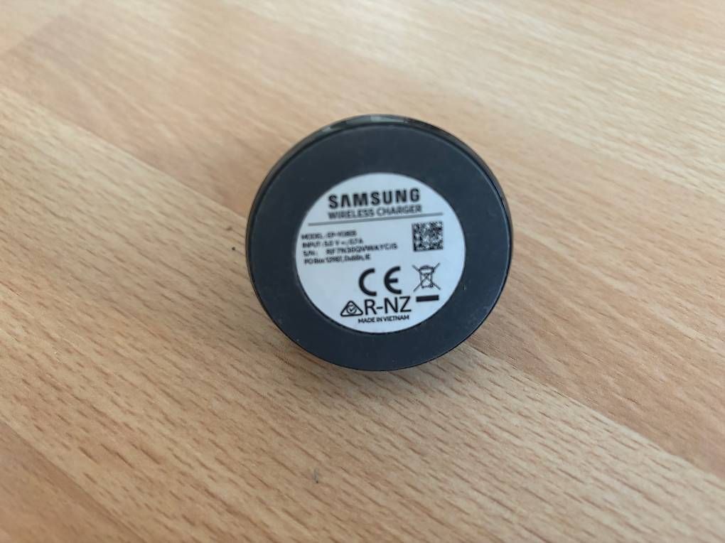 Ladegeräte: Samsung Wireless Charger for Galaxy Watch – Gebraucht aus Altdorf UR von ait_z866 1