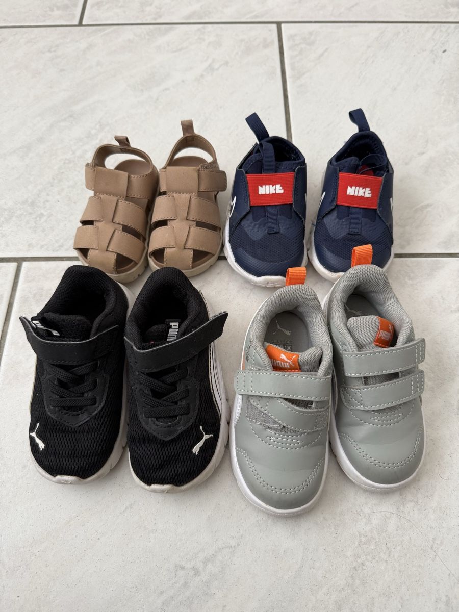 Scarpe per ragazzi: 4 paar Kinderschuhe – Usato da Veltheim AG venduto da N377Y
