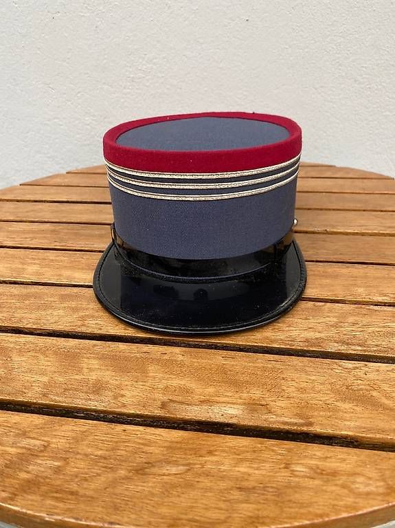 Uniformi: Casquette Capitaine pompiers T.56 – Usato da Colombier NE venduto da mim_k8mq