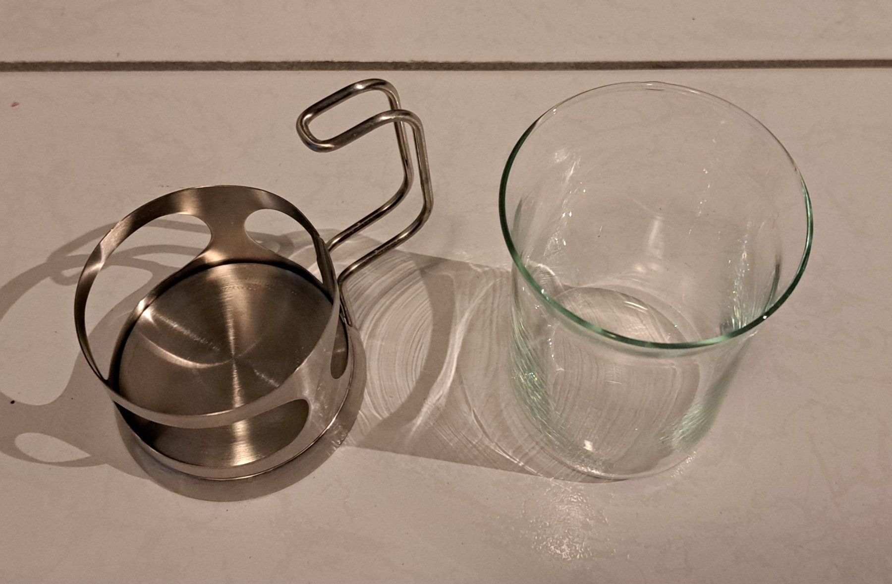 Tazze: 4 Teegläser / Glastassen – Usato da Küssnacht am Rigi venduto da AutoVilla 1