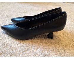 Black Leather Pumps – Size 41