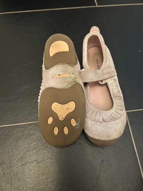 Vertbaudet Scarpe per ragazze: Vertbaudet Hausschuhe – Usato da Niederlenz venduto da nad_7g5w 1