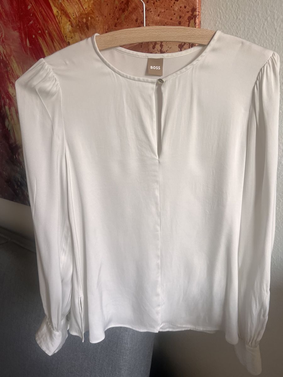 Camicette: Hugo Boss Seidenbluse – Nuovo (secondo la descrizione) da Zürich venduto da kha_x5qh
