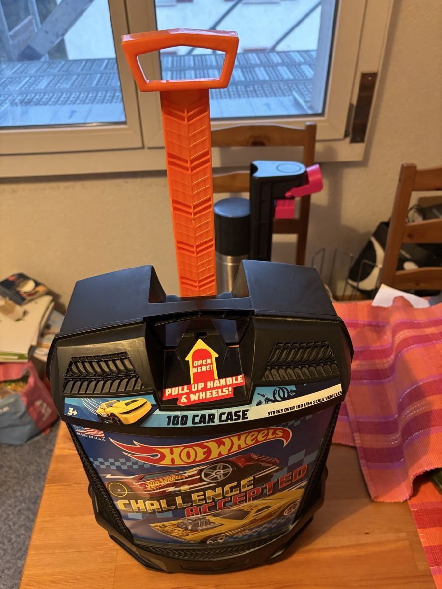 Valigie: Hot Wheels Koffer auf Rollen – Usato da Bern venduto da Alexandro 1