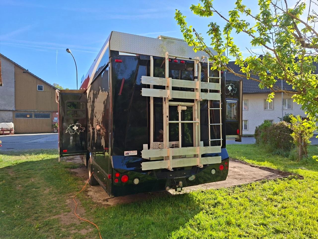 Winnebago Veicoli da campeggio: Winnebago Aspect Ford Super Duty – Usato da Selzach venduto da greddy101 4