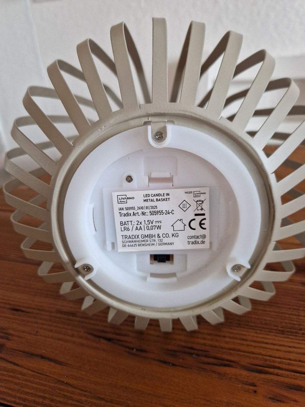 Tutte le decorazioni: Laterne Metall mit LED-Kerze – Nuovo (secondo la descrizione) da Bern venduto da mustard_moves 3
