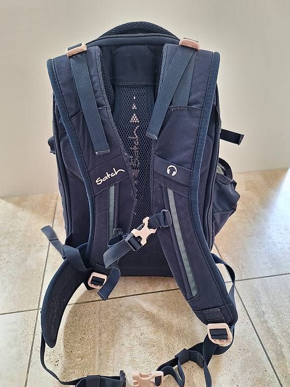 Porte-bébés ventraux & dorsaux: Satch Bloomy Breeze - Dunkelblau – D'occasion à Chur par weinher 4
