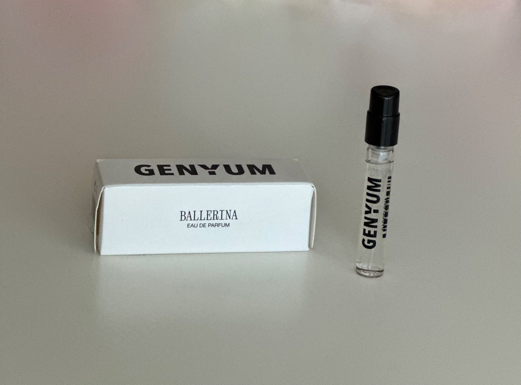 Profumi & Eau de Toilette: GENYUM BALLERINA PROBE – Usato da Täuffelen venduto da RoyaltyBrown