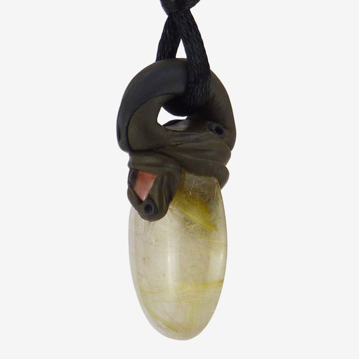 Mineralien & Heilsteine: Goldrutilquarz Steinanhänger mit Granat – Neu und originalverpackt aus Meilen von BYRD-Design 1