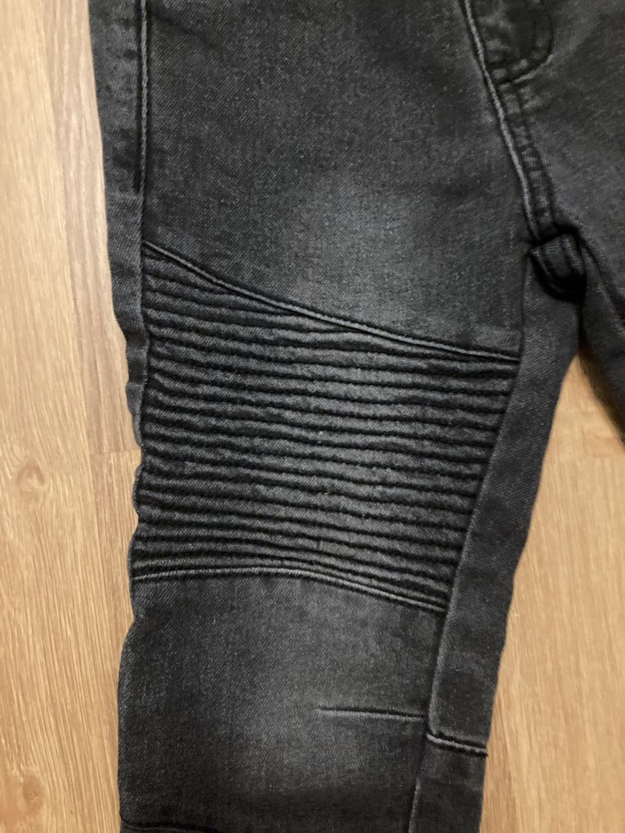 Pantaloni: Kinder Jeanshose Gr. 98 – Usato da Emmenbrücke venduto da JJ_89 1