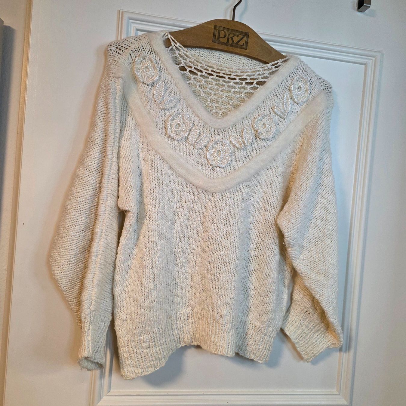 Pullover & Sweatshirts: Vintage Pullover Creme Statement Unikat S/M – Gebraucht aus Wald ZH von CapLux 2