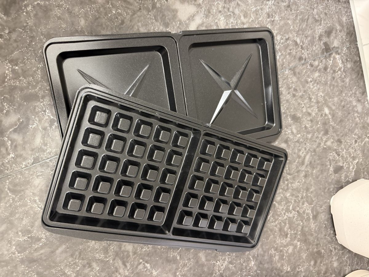 Betty Bossi Küchengeräte: 3in 1 Toaster/Waffeneisen – Gebraucht aus Bazenheid von h.m.s 2