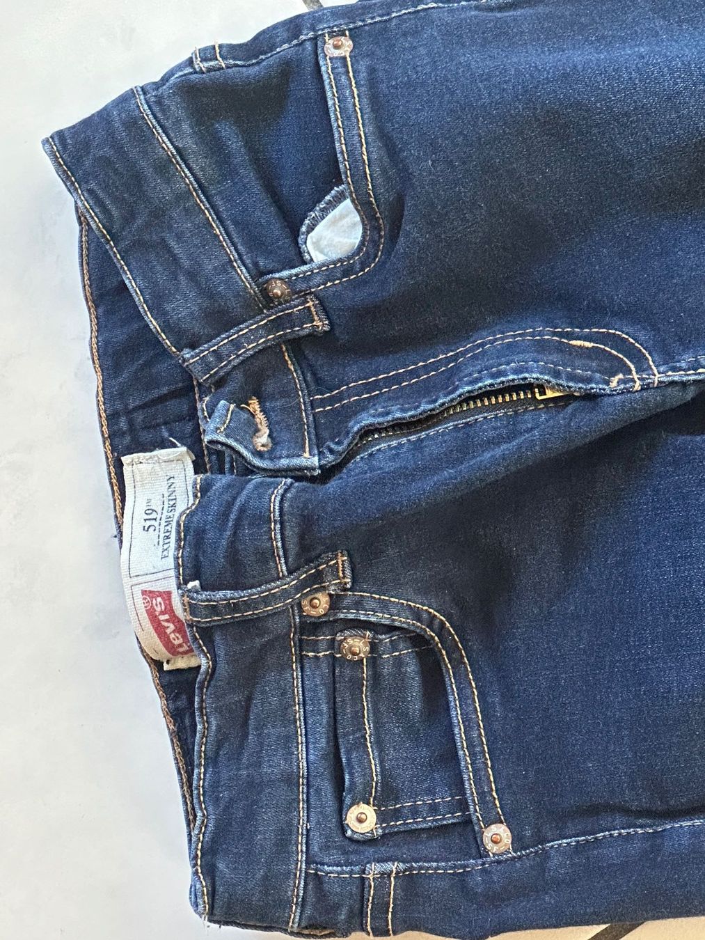 Levi's Jeans: LEVIS jean skinny 519 taille 14ans – Gebraucht aus domdidier von picolo99 1