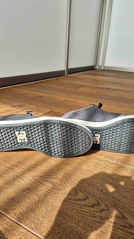 DC shoes Chaussures hommes: DC Herrenschuhe kaum getragen – D'occasion à Busswil TG par one123 2