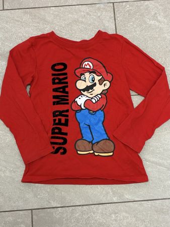 Super Mario Langarmshirt rot Grösse 128 guter Zustand