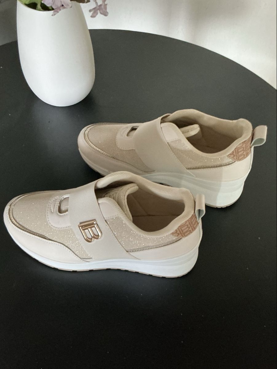 Laura Biagiotti Scarpe da donna: Laura Biagiotti Sneaker  Grösse 38  – Nuovo (secondo la descrizione) da Belp venduto da embudu20