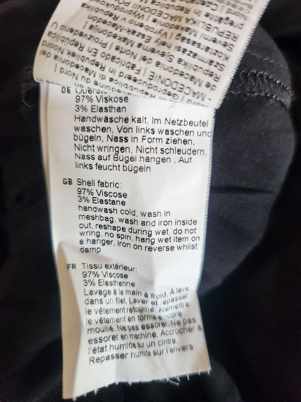Cinque Vestiti: Robe noire CINQUE  viscose taille 42 chic et élégante. – Usato da Niedergösgen venduto da Eva2410 8