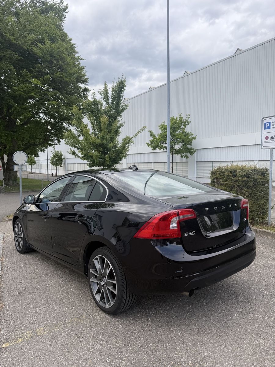 Volvo Automobili: Volvo S60 D4 – Usato da Uzwil venduto da Dalibor_k 6