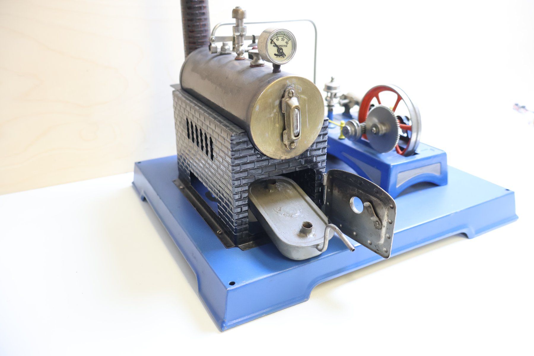 Märklin Kit di modellismo & Modellini statici: Märklin Dampfmaschine Antik – Usato da Winterthur venduto da Monstera 3