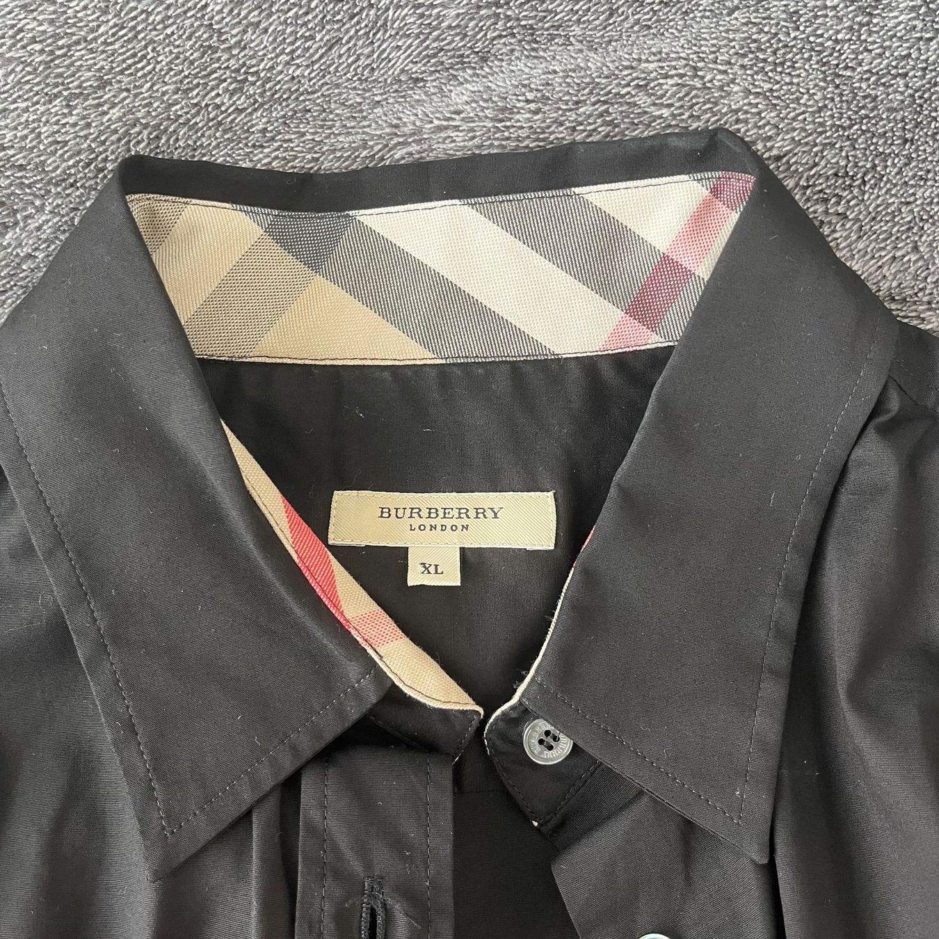 Burberry Chemisiers: Burberry Bluse – Neuf (Voir description) à Zug par saskia-chiara 2