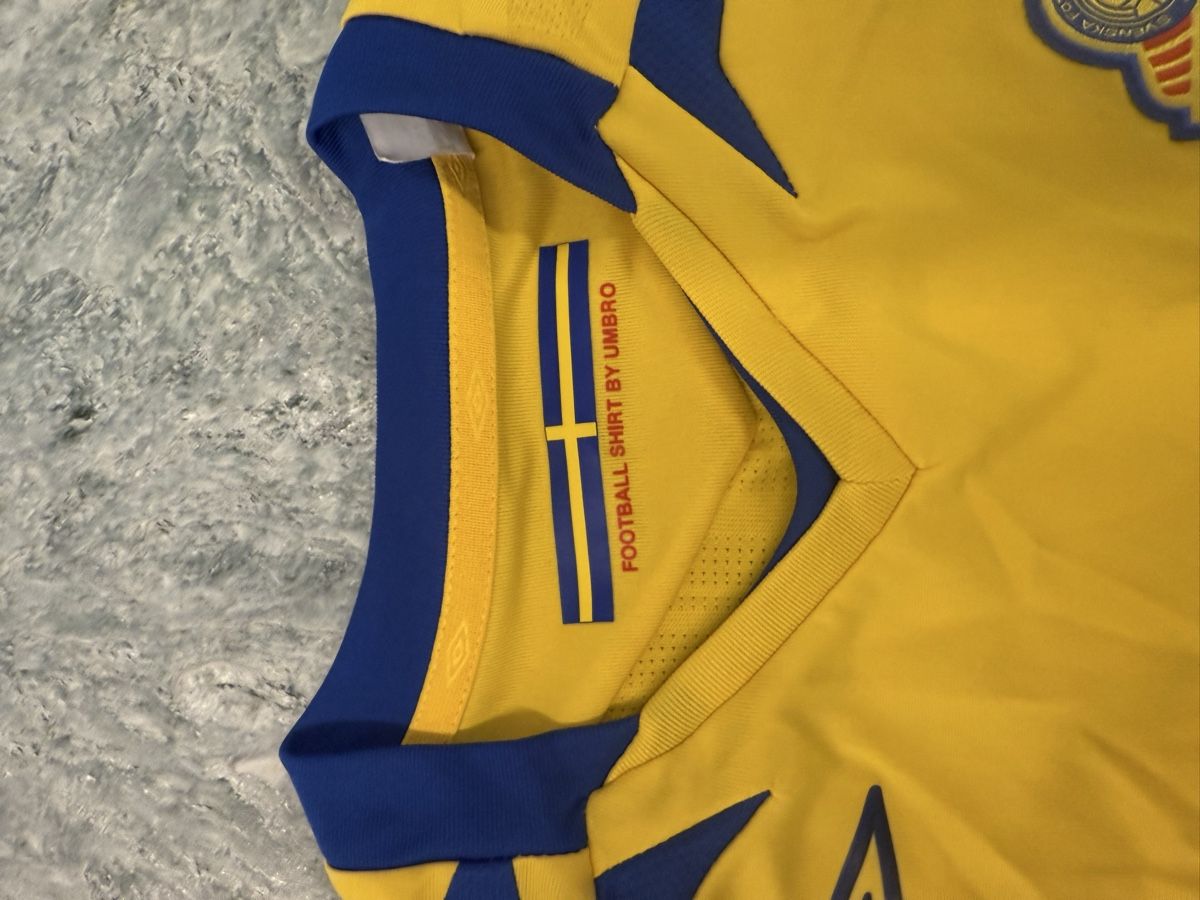 Umbro Canottiere & Pantaloni: Schweden Trikot – Usato da Maisprach venduto da Steini015 2