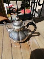 Théière ancienne "vintage"